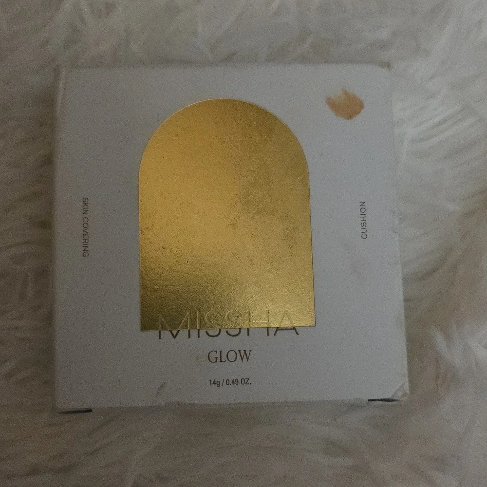 New Glow Cover Cushion Foundation - Ivory No. 13